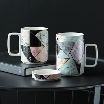  Kūrybos marmuro nereguliarus tekstūros keramikos puodelis Trumpas abstraktus menas biuro kavos puodelio